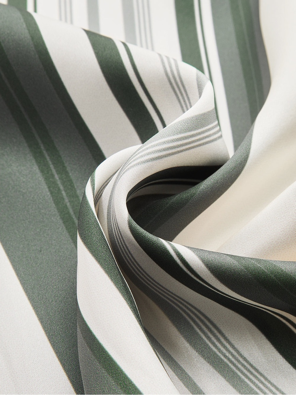 Commense Cream and Olive Wide-Leg Jumpsuit - Picture 7 of 7